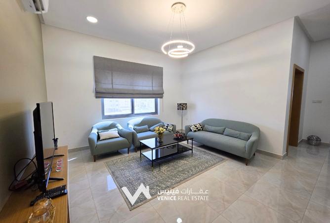 951659 - Property Image 2