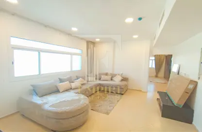Apartment - 2 Bedrooms - 2 Bathrooms for rent in Janabiya - Northern Governorate