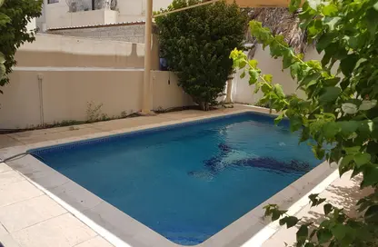 فيلا - 4 غرف نوم - 3 حمامات للايجار في العدلية - المنامة - محافظة العاصمة