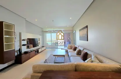 Apartment - 3 Bedrooms - 5 Bathrooms for rent in Reef Island - Capital Governorate