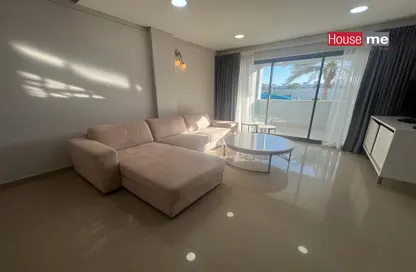 Living Room image for: Apartment - 1 Bedroom - 1 Bathroom for rent in Amwaj Avenue - Amwaj Islands - Muharraq Governorate, Image 1