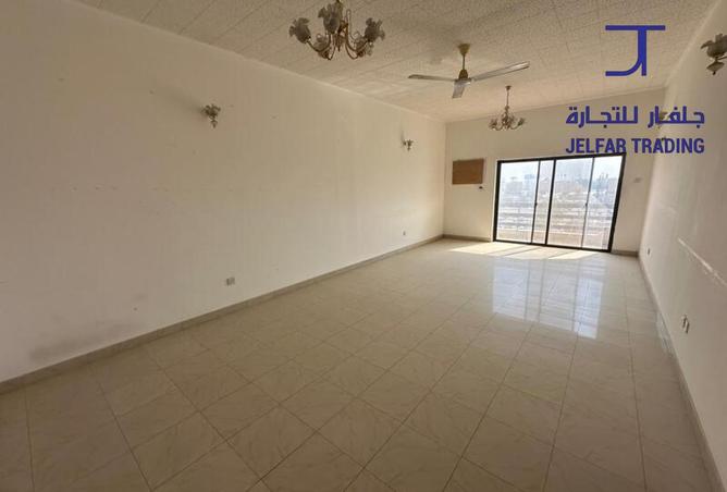 989988 - Property Main Image