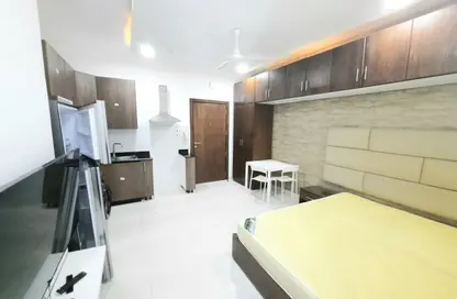 Apartment - Studio - 1 Bathroom for rent in Adliya - Manama - Capital Governorate