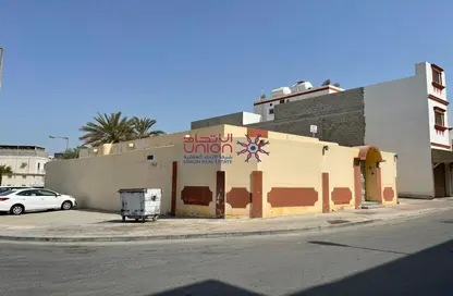 صورة لـ مبنى خارجي فيلا - 5 غرف نوم - 4 حمامات للبيع في مدينة حمد - المحافظة الشمالية ، صورة رقم 1