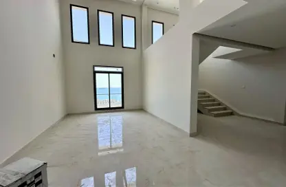 دوبلكس - 4 غرف نوم - 6 حمامات للبيع في الحد - المحرق