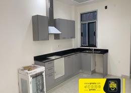 صورةمطبخ لـ: شقة - 3 غرف نوم - 3 حمامات للبيع في جد علي - المحافظة الوسطى, صورة 1