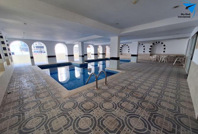 958035 - Property Image 2