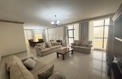 Apartment - 3 Bedrooms - 3 Bathrooms for rent in Al Juffair - Capital Governorate