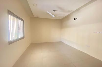 Apartment - 2 Bedrooms - 3 Bathrooms for rent in Alhajiyat - Riffa - Southern Governorate