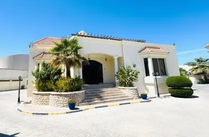 Villa - 4 Bedrooms - 4 Bathrooms for rent in Saar - Northern Governorate