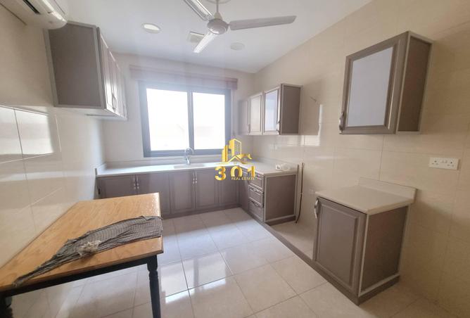 982236 - Property Image 3