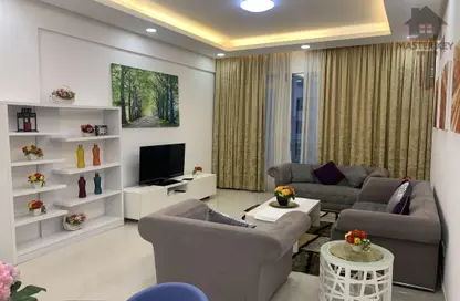 Living Room image for: Apartment - 2 Bedrooms - 2 Bathrooms for rent in Hidd - Muharraq Governorate, Image 1
