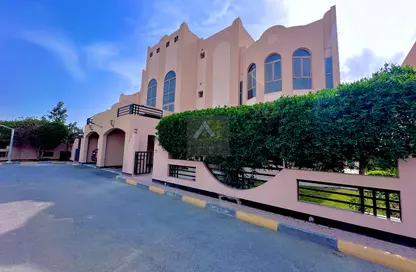 فيلا - 4 غرف نوم - 4 حمامات للايجار في الهملة - المحافظة الشمالية