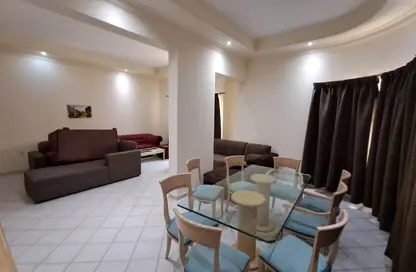 Apartment - 2 Bedrooms - 3 Bathrooms for rent in Al Juffair - Capital Governorate