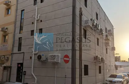 عمارة بالكامل - 8 غرف نوم - 8 حمامات للبيع في الحورة - محافظة العاصمة