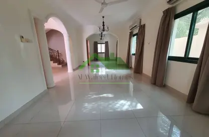Villa - 4 Bedrooms - 5 Bathrooms for rent in Hidd - Muharraq Governorate