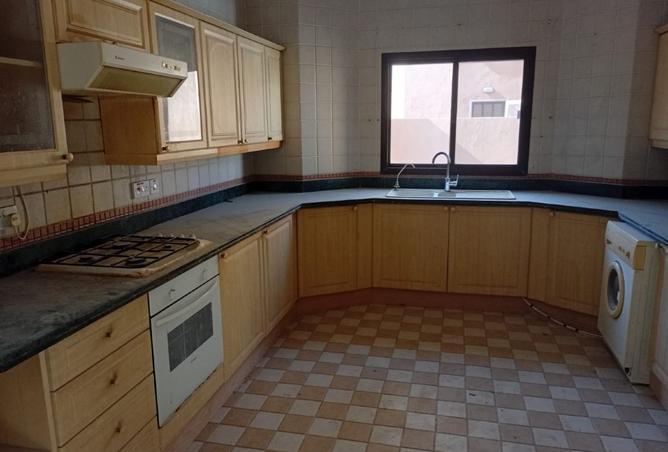 983681 - Property Image 2