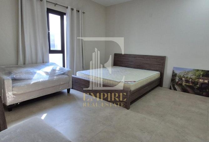 989363 - Property Image 2