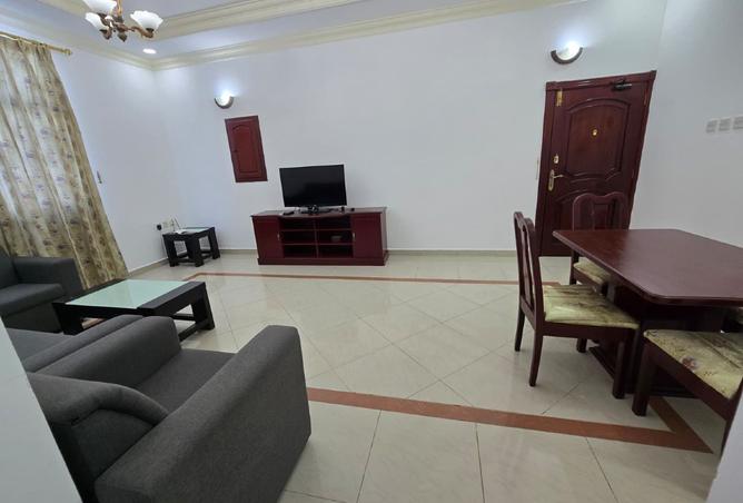 962077 - Property Image 2
