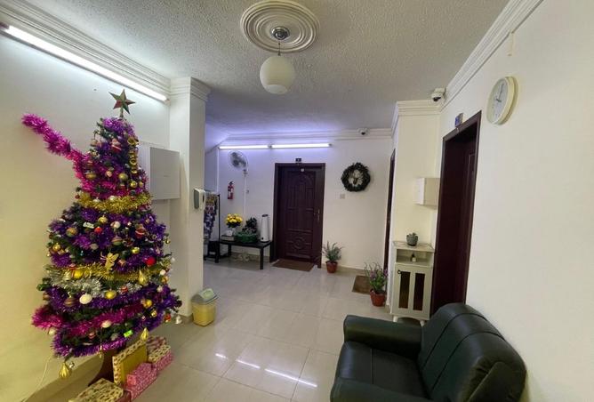 972569 - Property Image 2