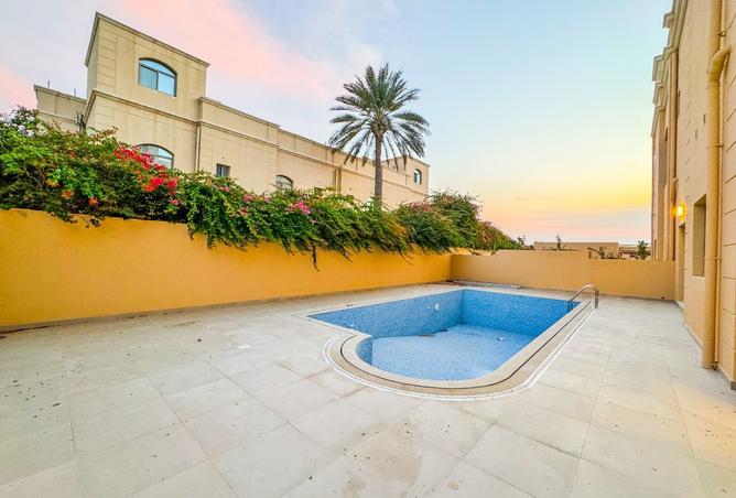 991745 - Property Image 3