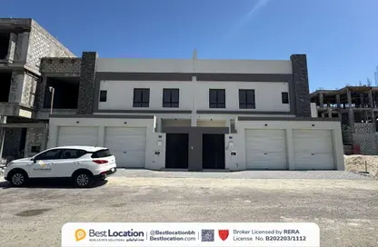 Villa - 4 Bedrooms - 6 Bathrooms for sale in Busaiteen - Muharraq Governorate
