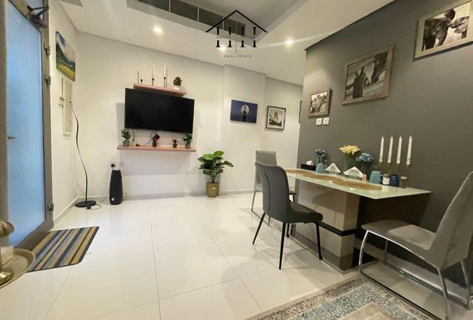 963725 - Property Image 3