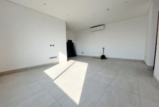 977191 - Property Image 2