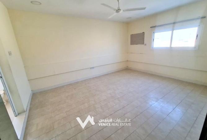 966669 - Property Image 3