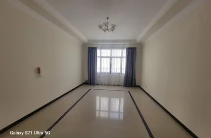 Apartment - 2 Bedrooms - 2 Bathrooms for rent in Al Juffair - Capital Governorate