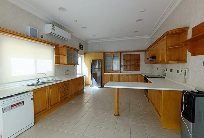 961694 - Property Image 2