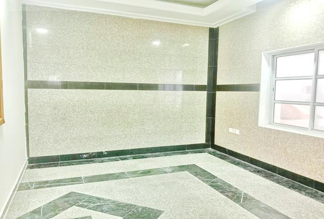 968369 - Property Image 2