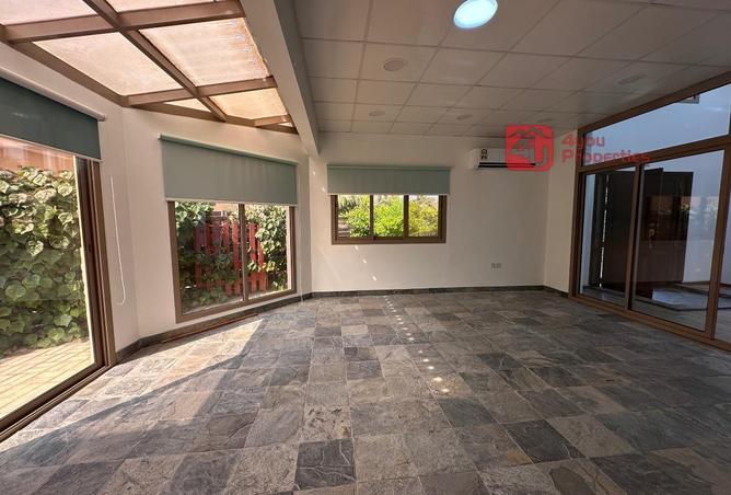 967249 - صورة العقار 2