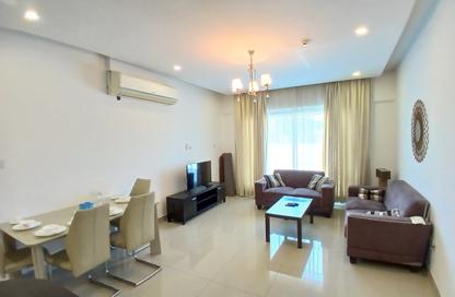 Apartment - 2 Bedrooms - 2 Bathrooms for rent in Busaiteen - Muharraq Governorate