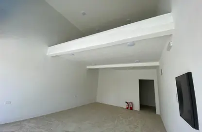 Shop - Studio - 1 Bathroom for rent in Diraz - Northern Governorate