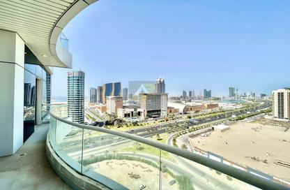 Apartment - 2 Bedrooms - 3 Bathrooms for sale in Sanabis - Manama - Capital Governorate