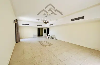 Apartment - 3 Bedrooms - 3 Bathrooms for rent in Mahooz - Manama - Capital Governorate