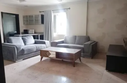 Apartment - 2 Bedrooms - 2 Bathrooms for rent in Al Burhama - Manama - Capital Governorate