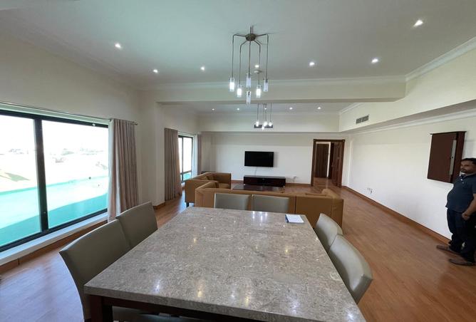 956054 - Property Main Image