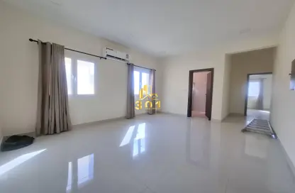Apartment - 2 Bedrooms - 3 Bathrooms for rent in Busaiteen - Muharraq Governorate