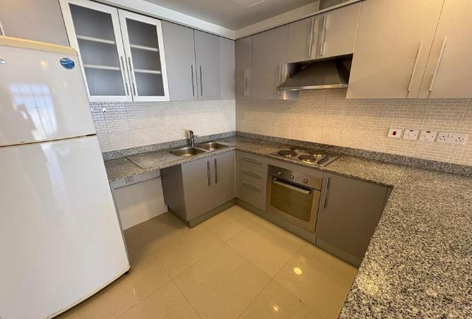 989153 - Property Image 2