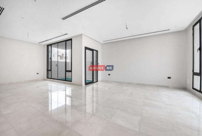 925952 - Property Image 3