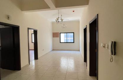 Apartment - 3 Bedrooms - 2 Bathrooms for rent in Busaiteen - Muharraq Governorate