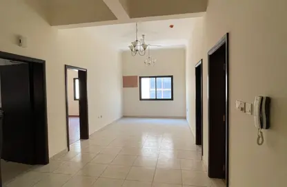Apartment - 3 Bedrooms - 2 Bathrooms for rent in Busaiteen - Muharraq Governorate