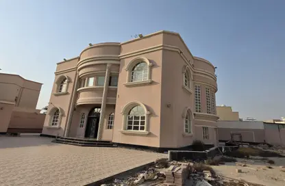 Villa - 6 Bedrooms - 6 Bathrooms for sale in Hamad Town - Northern Governorate