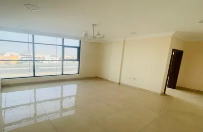 Office Space - Studio - 2 Bathrooms for rent in Tubli - Central Governorate