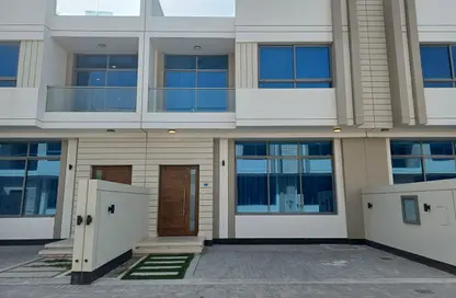 فيلا - 4 غرف نوم - 6 حمامات للبيع في سار - المحافظة الشمالية