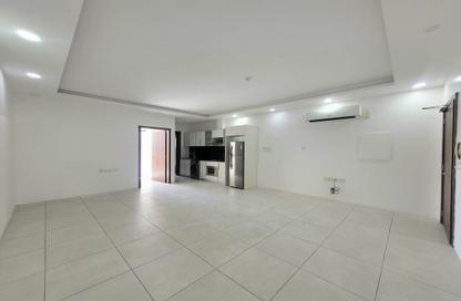 Apartment - 1 Bedroom - 1 Bathroom for rent in Mahooz - Manama - Capital Governorate
