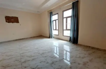Apartment - 3 Bedrooms - 3 Bathrooms for rent in Tubli - Central Governorate