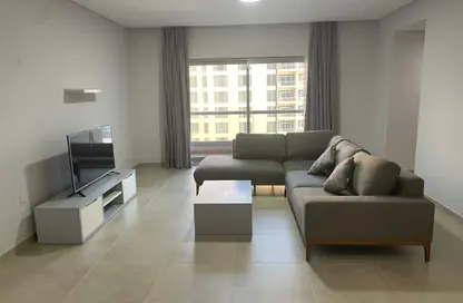 شقة - غرفة نوم - 2 حمامات للايجار في شارع أمواج - أمواج - المحرق